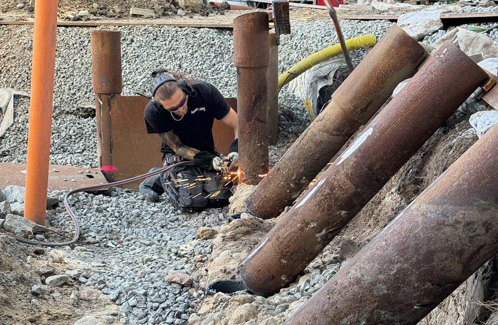 Många projekt kräver lösningar som inte finns färdiga. Vi tillverkar efter ritning eller utifrån projektets specifika behov och hjälper gärna till att hitta rätt lösning om den inte redan är definierad.